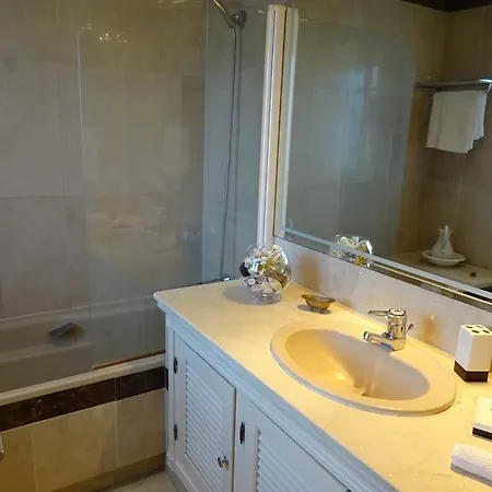 Dominion Apartamento Estepona